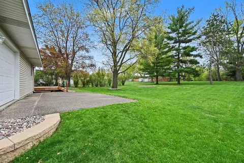 Exterior - 2115 W 105th St, Bloomington, MN 55431 photo 3 of 5