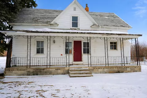 307 4th St N, Richardton, ND 58652