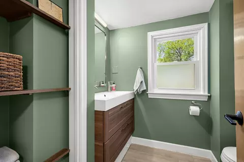 Bath - 3625 Yates Ave N, Crystal, MN 55422 photo 2 of 2