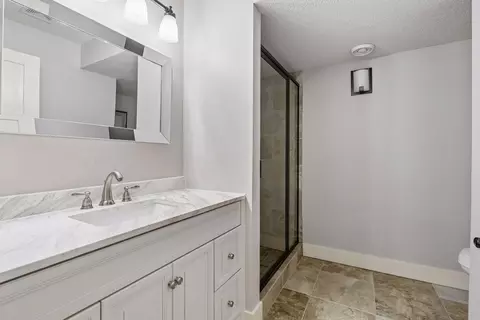 Bath - 5910 Ridgewood Rd, Mound, MN 55364 photo 5 of 5