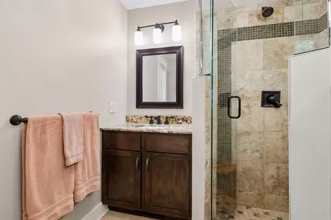 Bath - 5910 Ridgewood Rd, Mound, MN 55364 photo 2 of 5