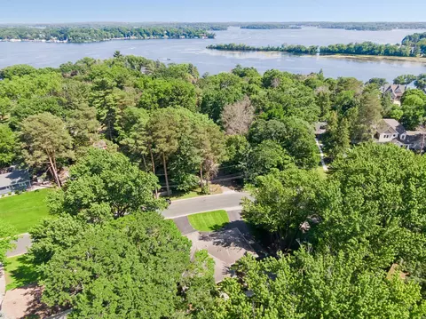 View/Area - 5910 Ridgewood Rd, Mound, MN 55364 photo 2 of 2