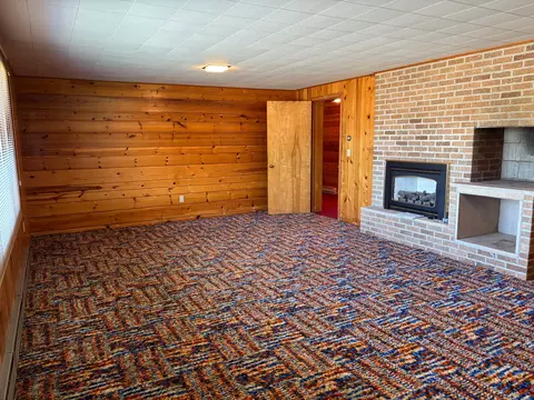 Living - 824 Brown St, Jackson, MN 56143 photo 4 of 4
