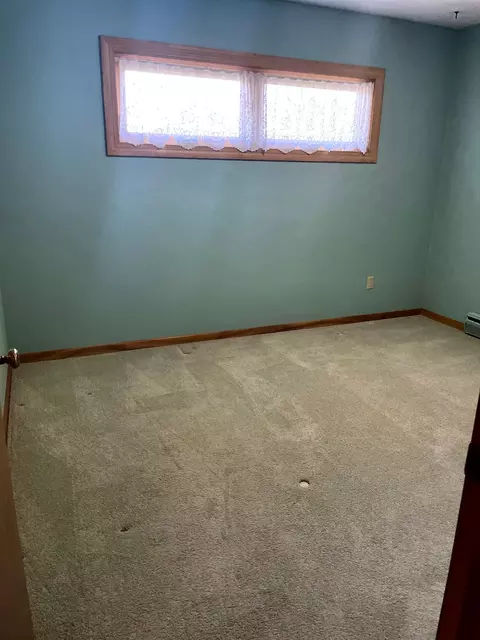 Bedroom - 824 Brown St, Jackson, MN 56143 photo 3 of 5