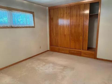 Bedroom - 824 Brown St, Jackson, MN 56143 photo 2 of 5