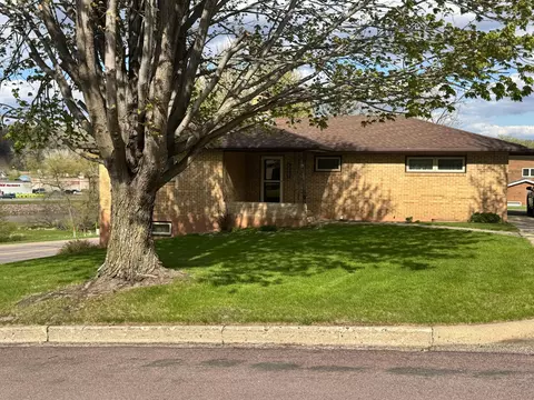 824 Brown St, Jackson, MN 56143