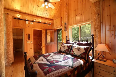 Bedroom - 3819 Dorem Dr, Ely, MN 55731 photo 4 of 6