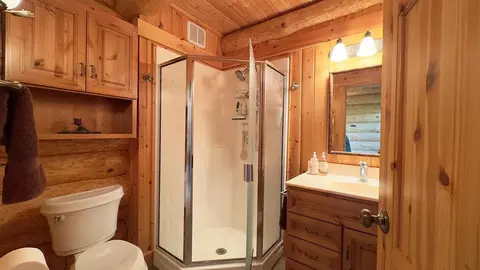 Bath - 3819 Dorem Dr, Ely, MN 55731 photo 1 of 6