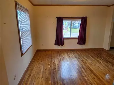 Living - 6519 Polk St, Duluth, MN 55807 photo 3 of 3