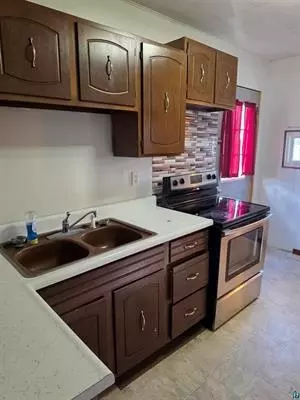 Kitchen - 6519 Polk St, Duluth, MN 55807 photo 2 of 3