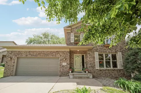 2008 White Pine Rd, Hudson, WI 54016