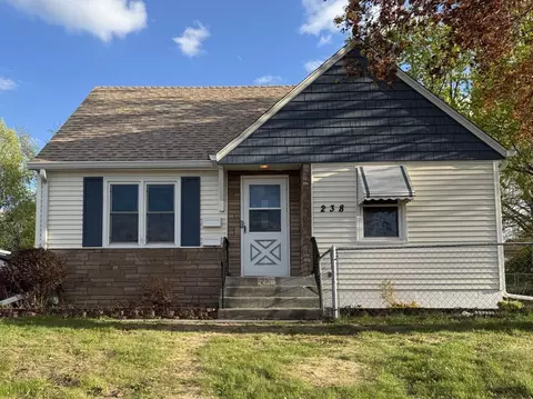 238 Macarthur St E, South Saint Paul, MN 55075