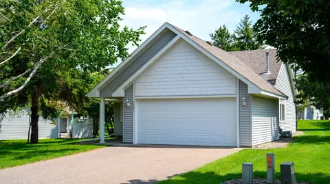 2501 Woodridge Ln, Brainerd, MN 56401