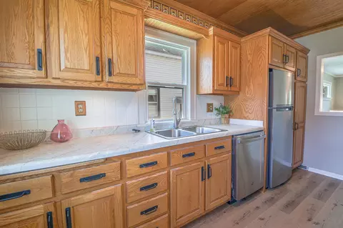 Kitchen - 1032 16th Ave S, Saint Cloud, MN 56301 photo 4 of 4