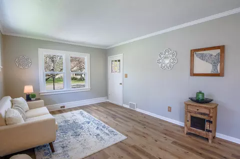 Living - 1032 16th Ave S, Saint Cloud, MN 56301 photo 2 of 4