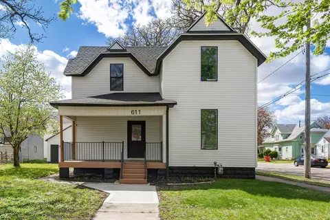 611 3rd St NW, Austin, MN 55912