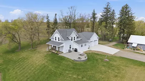 11798 5th St NW, Cokato, MN 55321