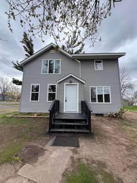 105 Commercial Ave N, Sandstone, MN 55072