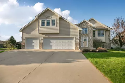 307 12th St N, Cold Spring, MN 56320