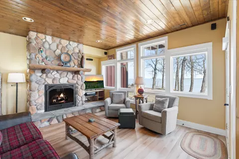 6946 Beach View Ln NW #215-4 TRAPPERS LANDING LODGE, Walker, MN 56484 photo 2
