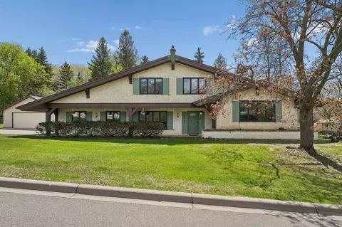 15221 Crestview Ln, Minnetonka, MN 55345