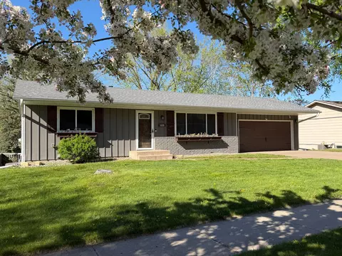 1020 Pioneer Rd, Red Wing, MN 55066