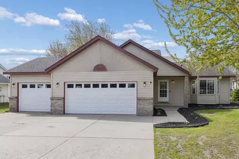 620 Acacia Dr S, Annandale, MN 55302