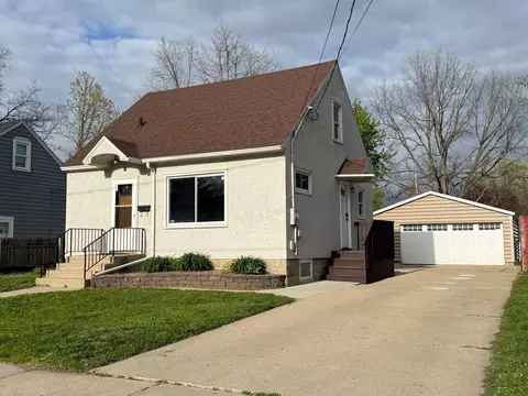 416 14th Ave NE, Rochester, MN 55906