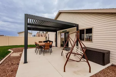 Exterior - 3321 Maple Leaf Loop S, Fargo, ND 58104 photo 7 of 11