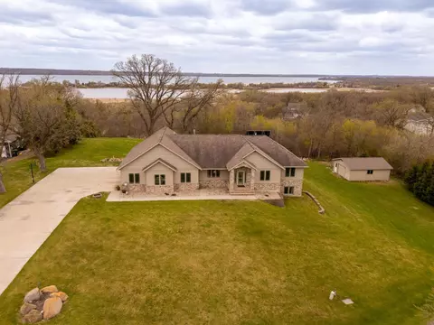 23829 Deer Ln, Glenwood, MN 56334