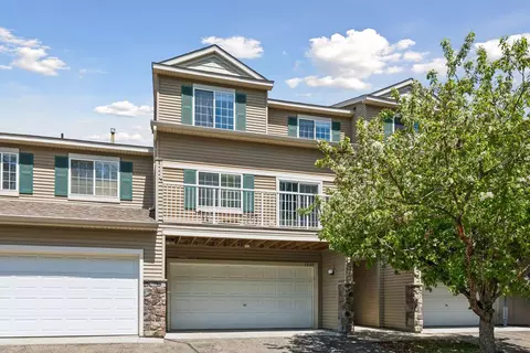 6889 Pine Crest Trl S, Cottage Grove, MN 55016