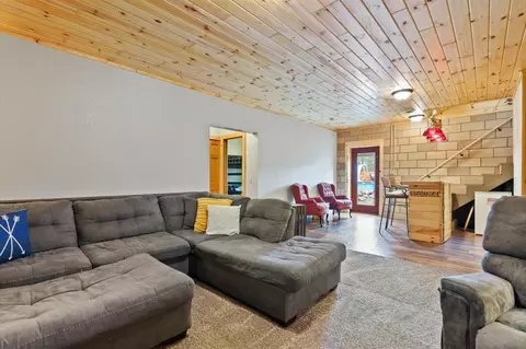 Living - 7367 Hunter Cir, Brainerd, MN 56401 photo 5 of 5