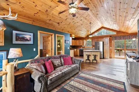 Living - 7367 Hunter Cir, Brainerd, MN 56401 photo 2 of 5