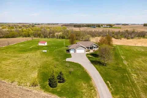 10460 Morrison Ave SW, Howard Lake, MN 55349