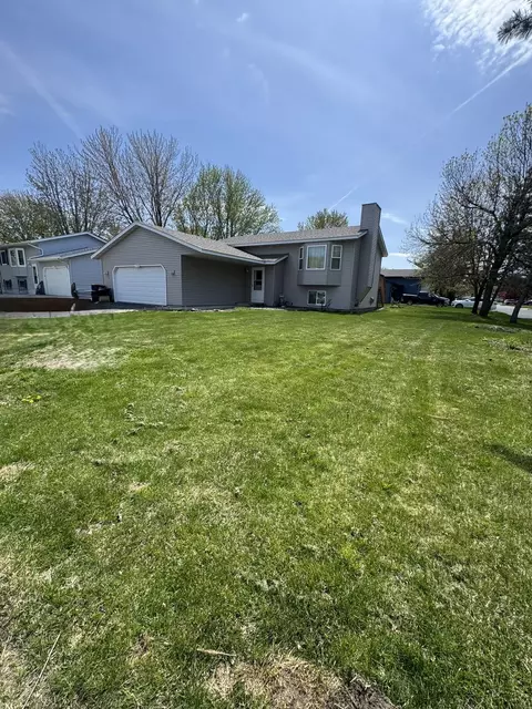 5194 180th St, Farmington, MN 55024