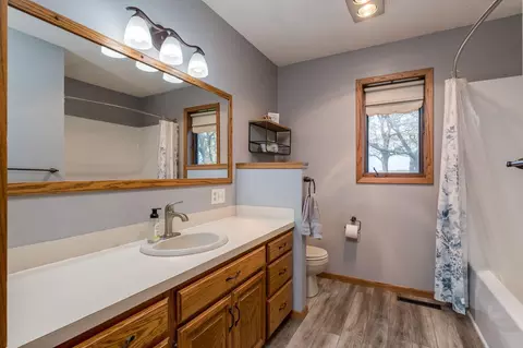 Bath - 62277 142nd St, Mapleton, MN 56065 photo 1 of 4