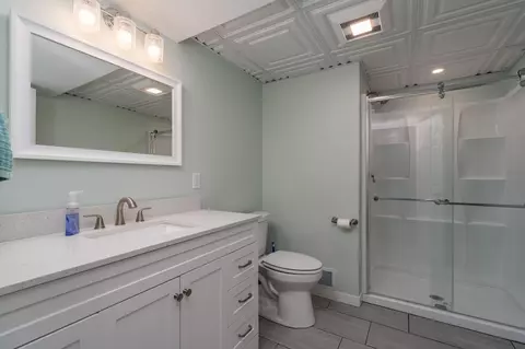 Bath - 62277 142nd St, Mapleton, MN 56065 photo 4 of 4