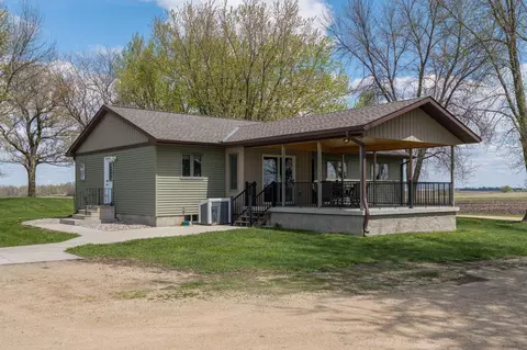 Exterior - 62277 142nd St, Mapleton, MN 56065 photo 2 of 8