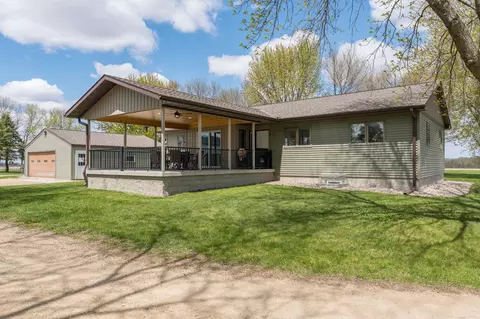 Exterior - 62277 142nd St, Mapleton, MN 56065 photo 4 of 8