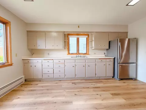 Kitchen - 821 Park St, Jackson, MN 56143 photo 2 of 6