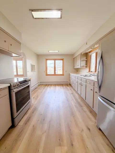 Kitchen - 821 Park St, Jackson, MN 56143 photo 5 of 6