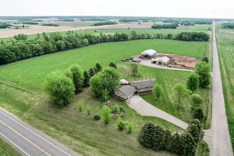 31528 63rd St, Royalton, MN 56373
