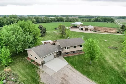 31528 63rd St, Royalton, MN 56373