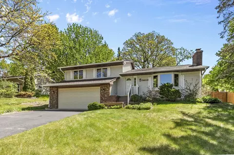 4708 Laura Ln, Shoreview, MN 55126