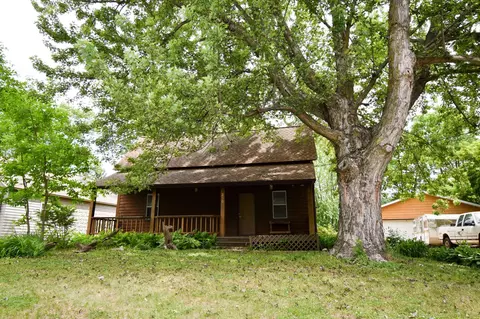 250 2nd St, Dassel, MN 55325