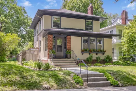2028 Princeton Ave, Saint Paul, MN 55105