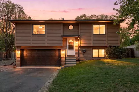 10651 Goldenrod St NW, Coon Rapids, MN 55448