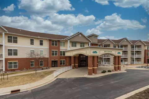 1880 3rd Ave NW #310, Rochester, MN 55901