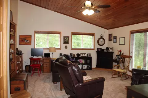 Living - 1707 Crosby Ct SE #4, Bemidji, MN 56601 photo 3 of 3