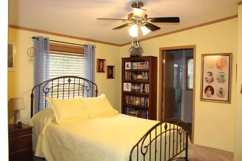 Bedroom - 1707 Crosby Ct SE #4, Bemidji, MN 56601 photo 1 of 2